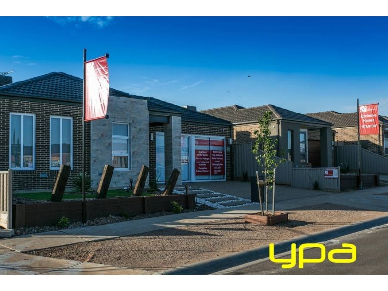 33 Riverbank Boulevard, Harkness VIC 3337