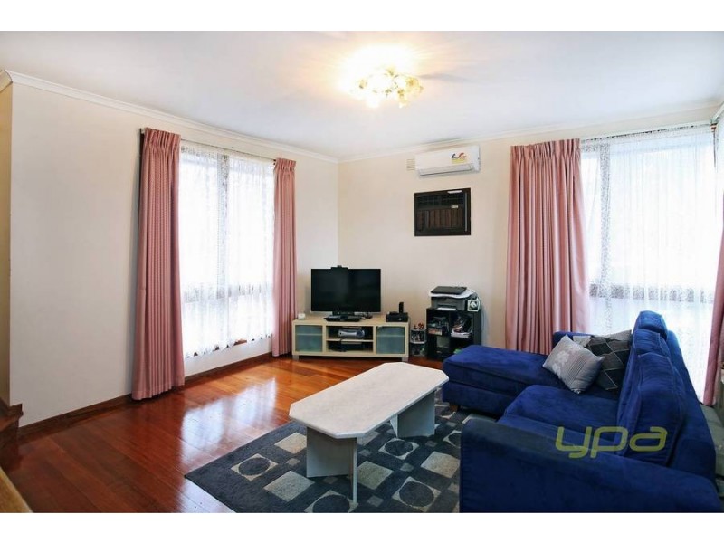 17 Hudson Place, Melton VIC 3337