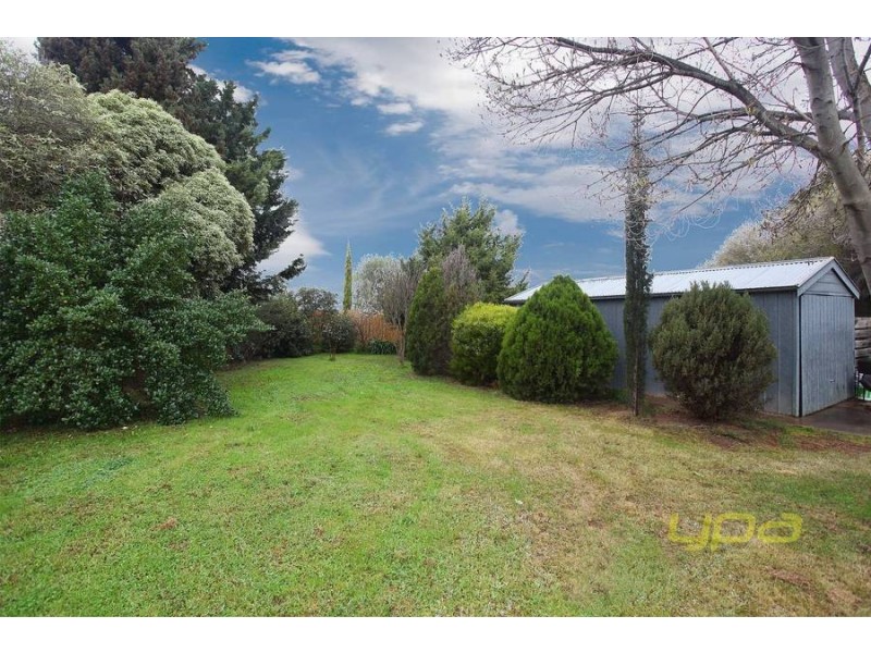 17 Hudson Place, Melton VIC 3337