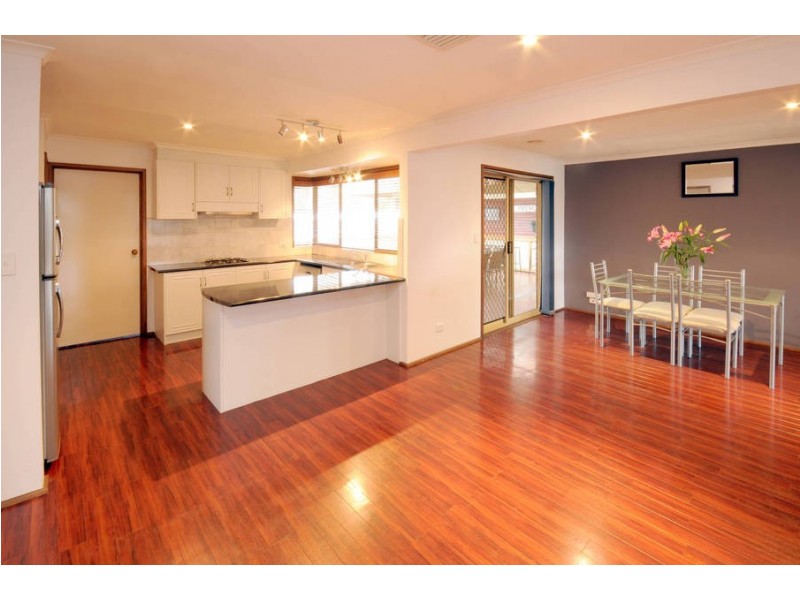 271 Centenary Avenue, Melton West VIC 3337