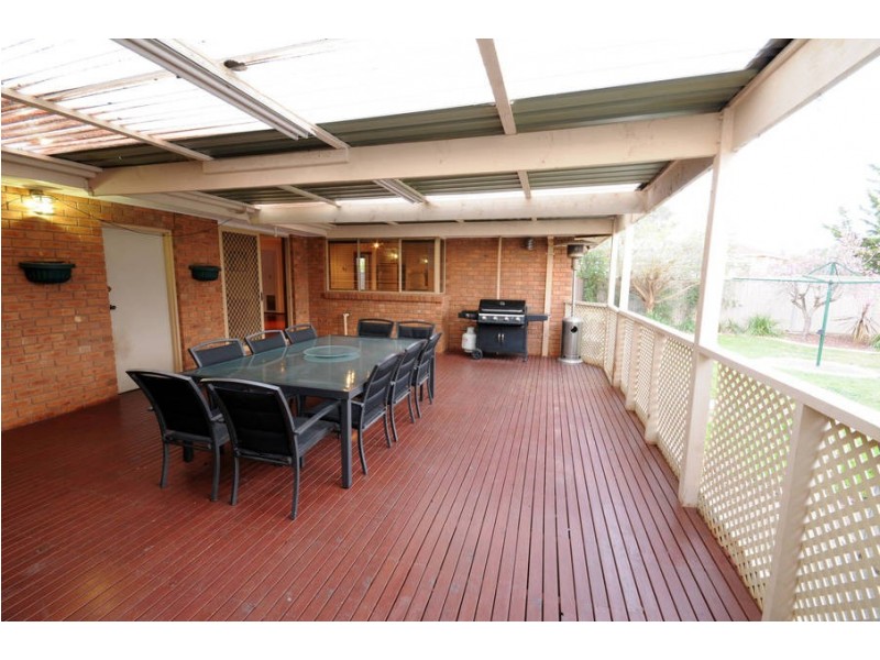 271 Centenary Avenue, Melton West VIC 3337