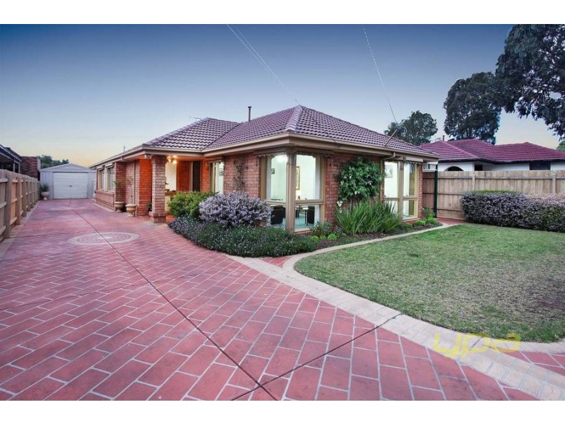 2 Northcott Street, Melton South VIC 3338