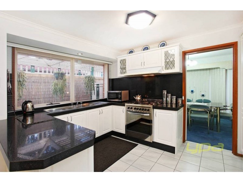 2 Northcott Street, Melton South VIC 3338