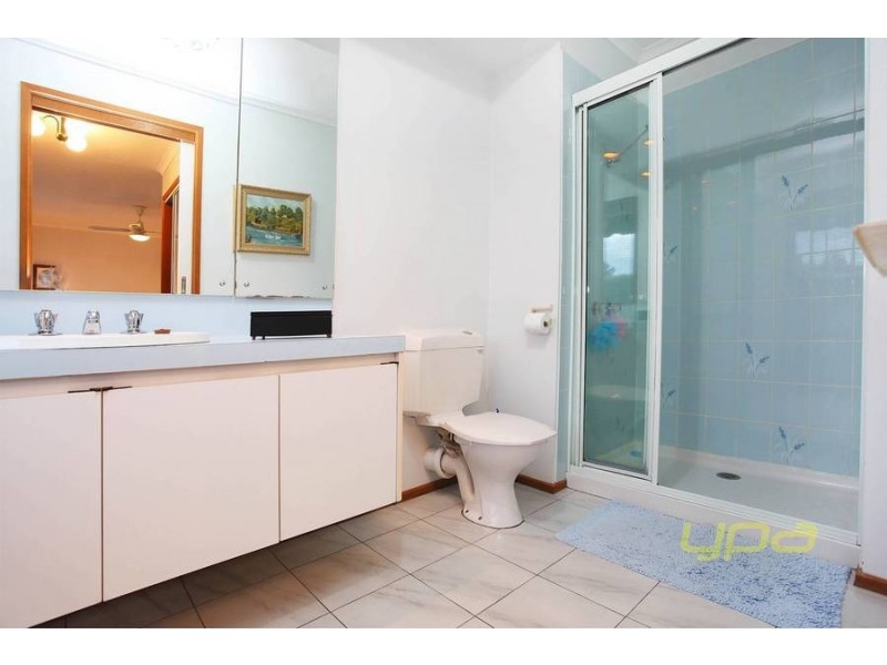 2 Northcott Street, Melton South VIC 3338