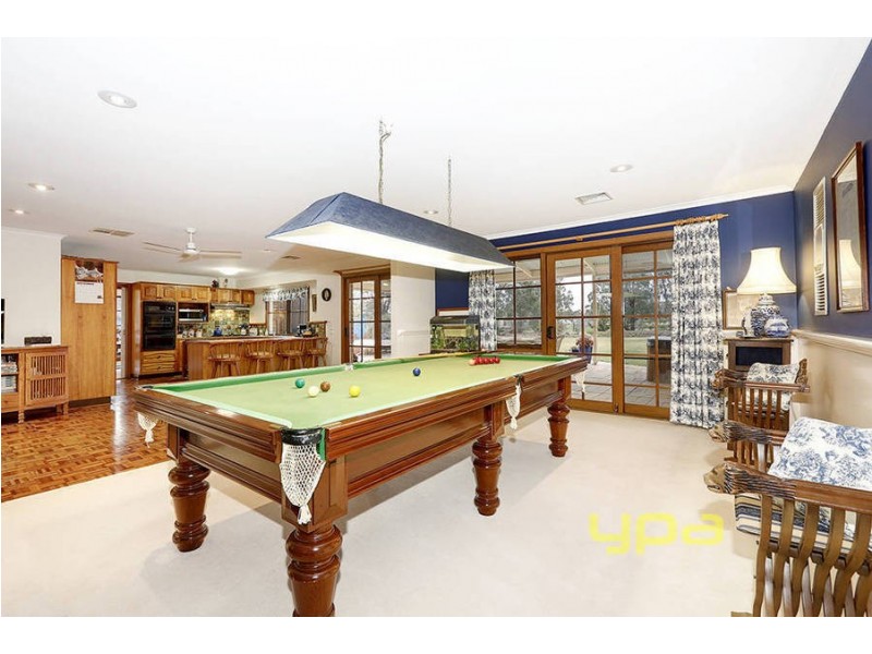 4 Kororoit Court, Kurunjang VIC 3337