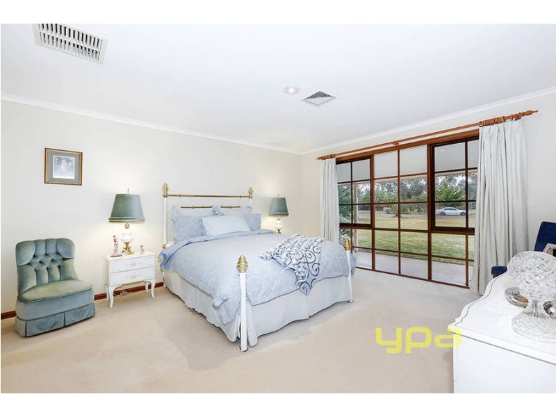 4 Kororoit Court, Kurunjang VIC 3337