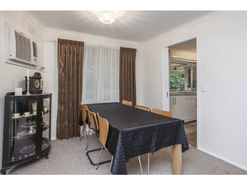 1 Paloma Place, Melton West VIC 3337