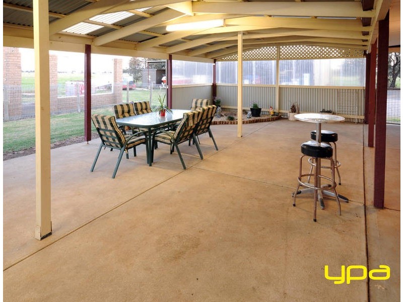 700 Bulmans Road, Melton West VIC 3337