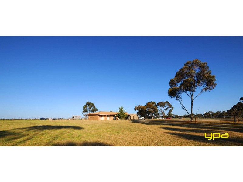 700 Bulmans Road, Melton West VIC 3337