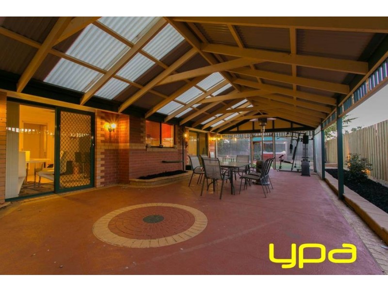 12 Pascoe Court, Melton West VIC 3337