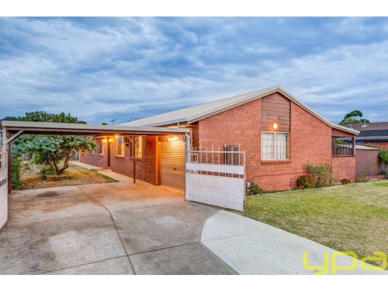 7 Roderick Drive, Kurunjang VIC 3337