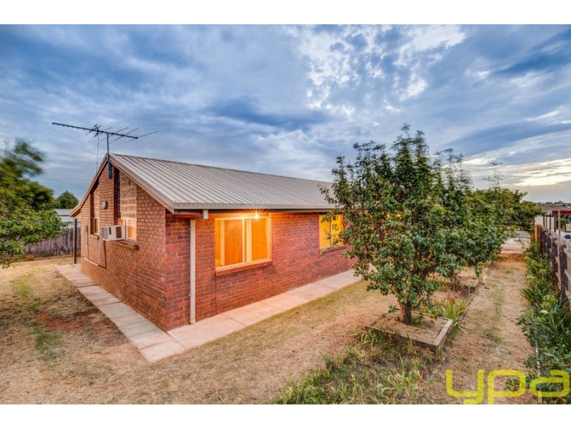 7 Roderick Drive, Kurunjang VIC 3337