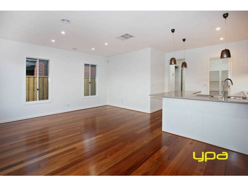 8 Gisborne Terrace, Eynesbury VIC 3338