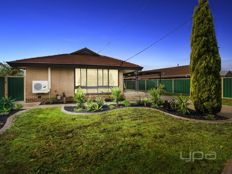 84 Richard Road, Melton South VIC 3338