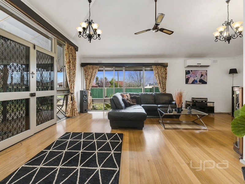 84 Richard Road, Melton South VIC 3338