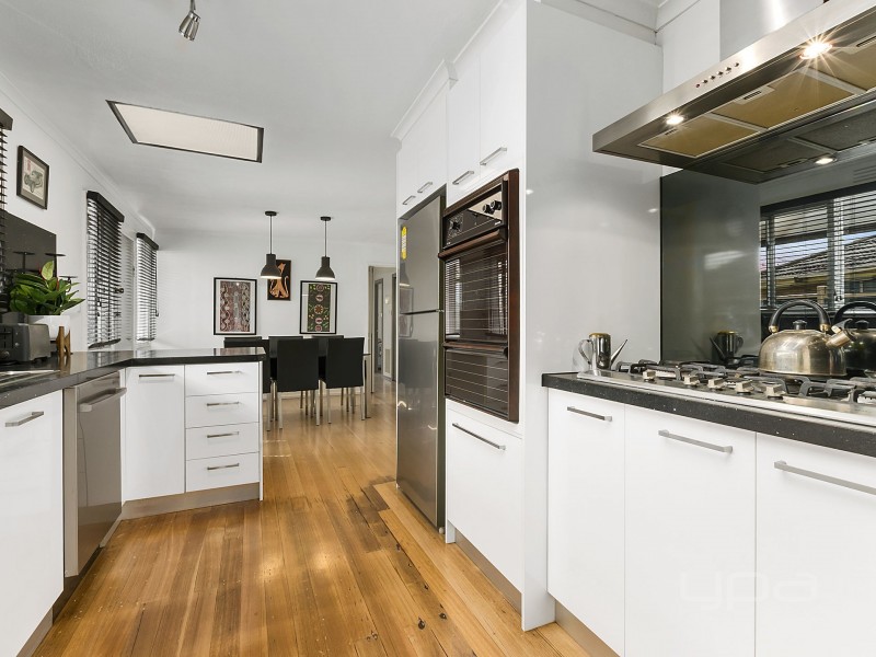 84 Richard Road, Melton South VIC 3338