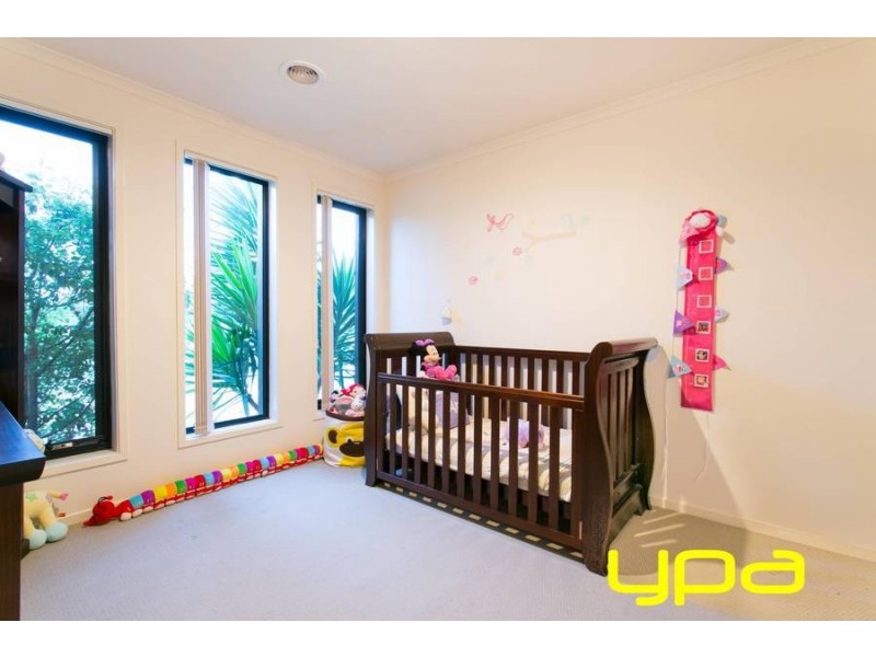 3 Glencroft Terrace, Melton West VIC 3337