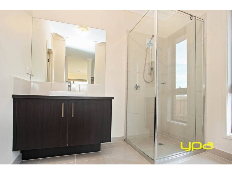 12 Goulburn Way, Eynesbury VIC 3338