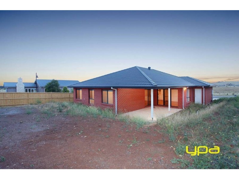 12 Goulburn Way, Eynesbury VIC 3338