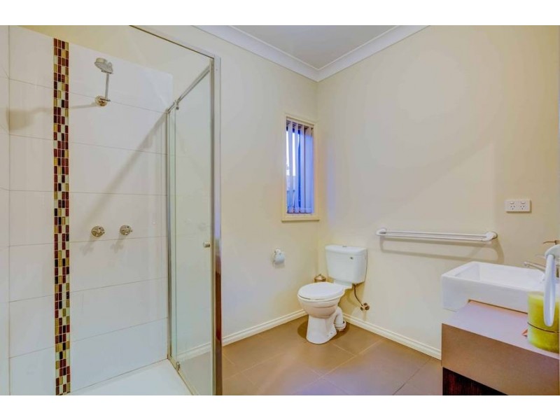 8 Bunya Drive, Brookfield VIC 3338