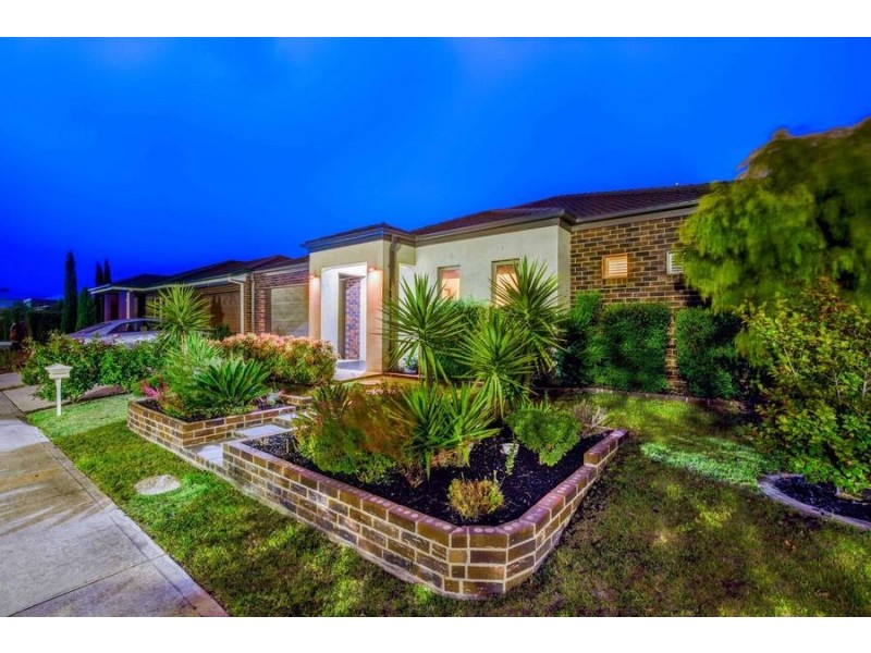 8 Bunya Drive, Brookfield VIC 3338