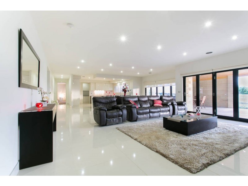 1 Highfield Way, Kurunjang VIC 3337