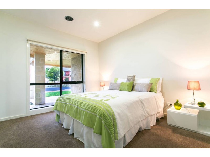 1 Highfield Way, Kurunjang VIC 3337