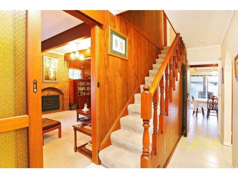 1 Valerie Court, Melton South VIC 3338