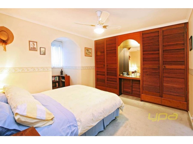 1 Valerie Court, Melton South VIC 3338