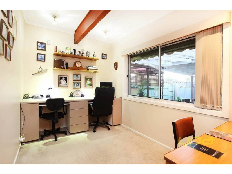 1 Valerie Court, Melton South VIC 3338