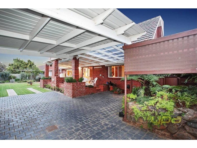 1 Valerie Court, Melton South VIC 3338