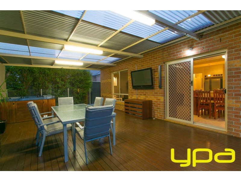 67 Lakewood Boulevard, Melton VIC 3337