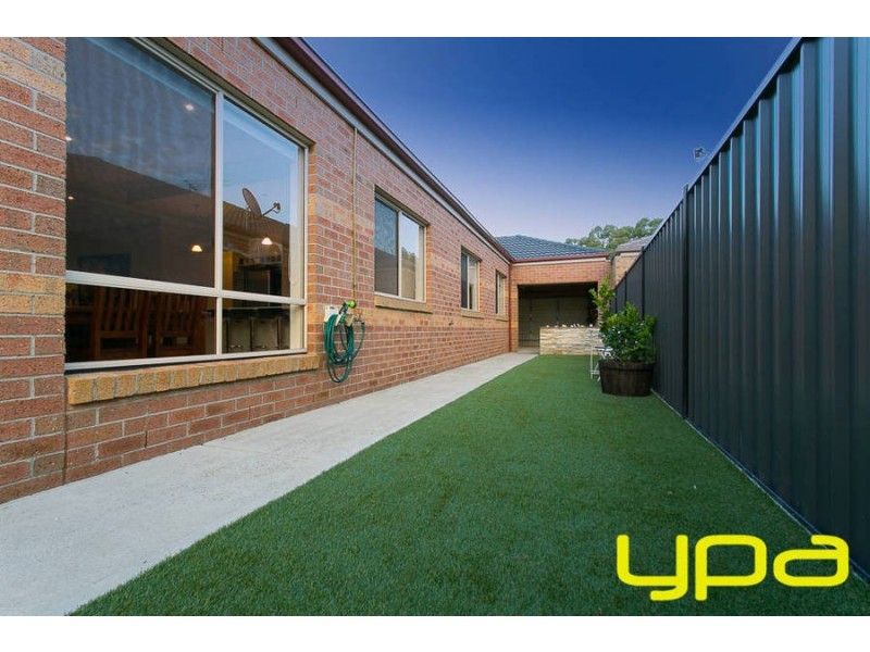 67 Lakewood Boulevard, Melton VIC 3337