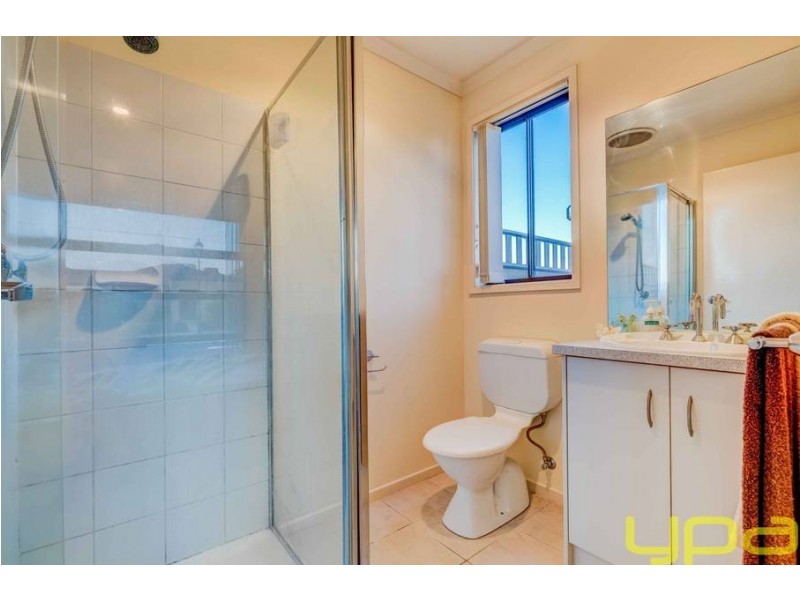 22 Fairhaven Boulevard, Melton West VIC 3337