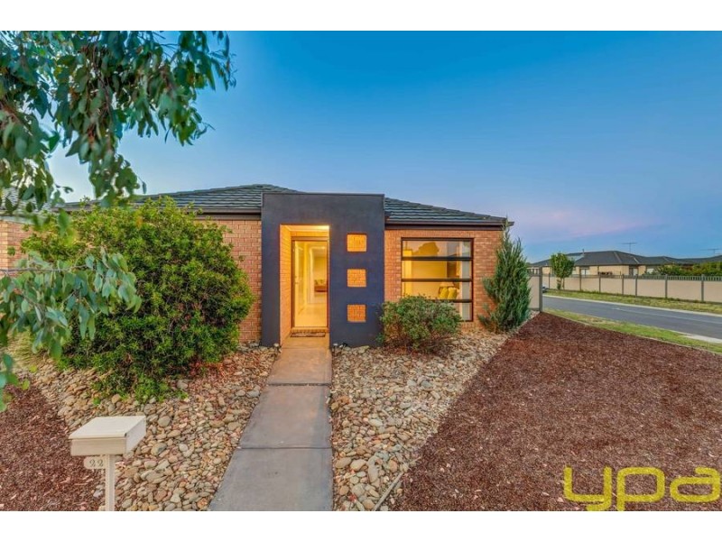 22 Fairhaven Boulevard, Melton West VIC 3337