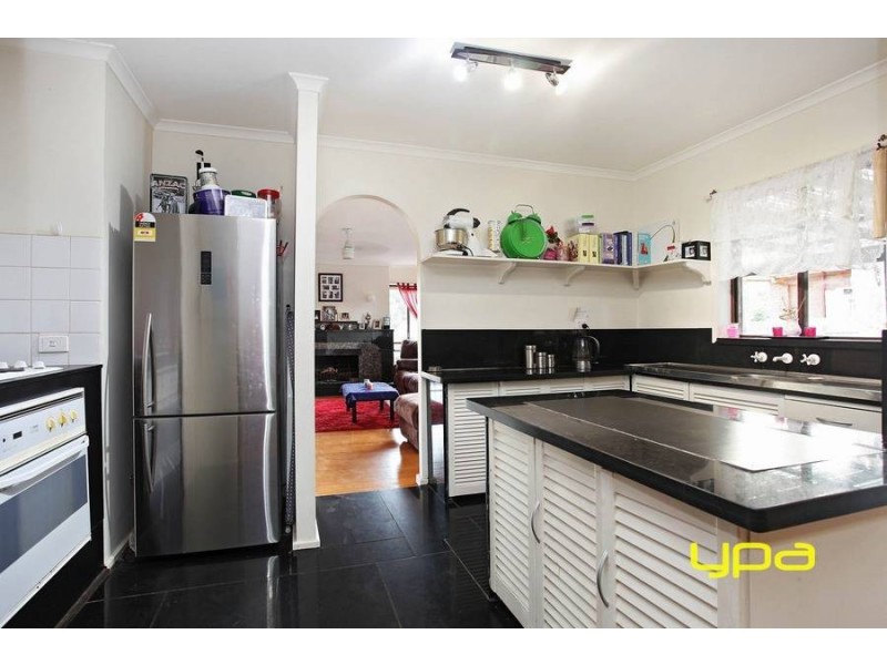 48 Manson Drive, Melton South VIC 3338