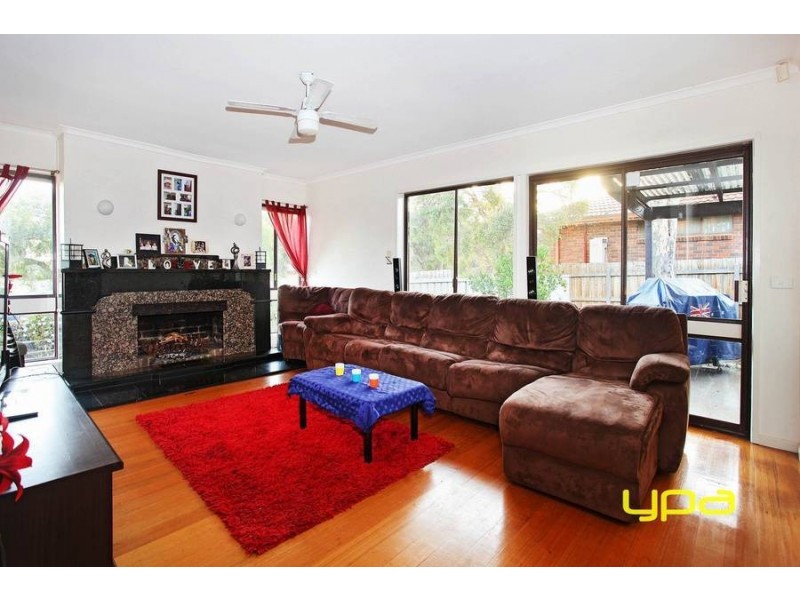 48 Manson Drive, Melton South VIC 3338