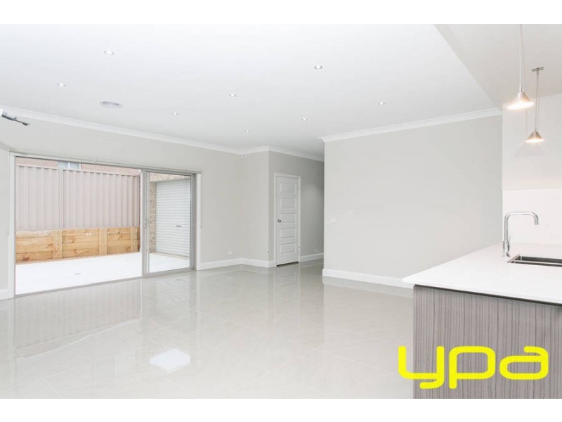 1 Caruana Crescent, Melton West VIC 3337