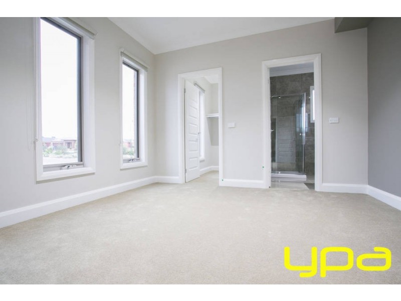 1 Caruana Crescent, Melton West VIC 3337