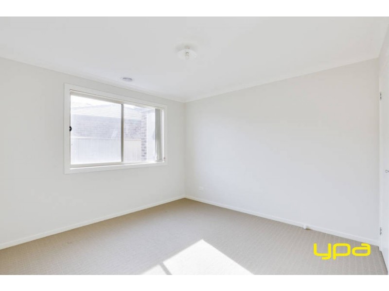 9 Raven Street, Brookfield VIC 3338