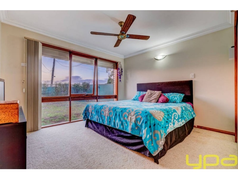 100 Rees Road, Melton South VIC 3338