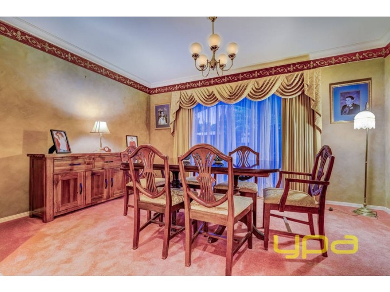 10 Jinda Place, Melton West VIC 3337