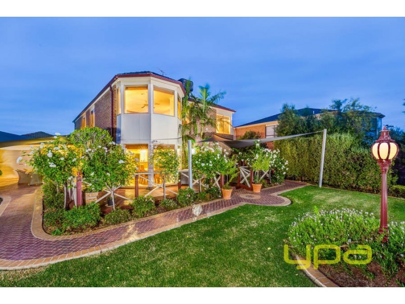 10 Jinda Place, Melton West VIC 3337