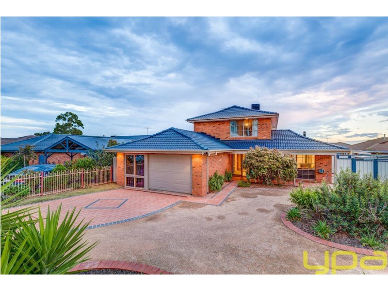 42 Cambrian Way, Melton West VIC 3337
