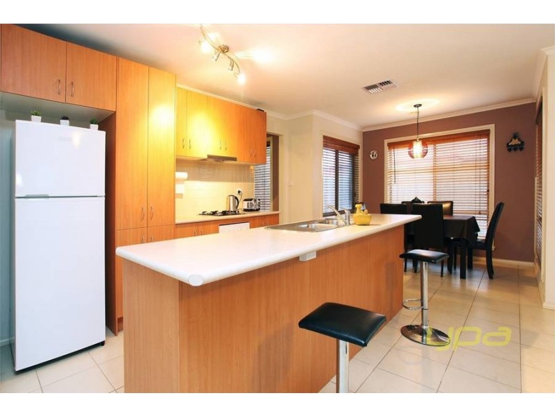 10 Kingston Rule Street, Kurunjang VIC 3337