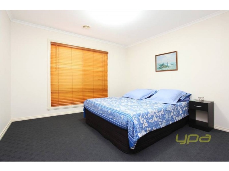 10 Kingston Rule Street, Kurunjang VIC 3337