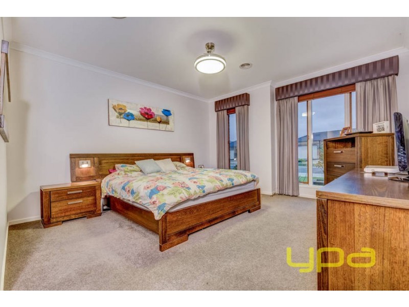 60 Gallery Avenue, Melton West VIC 3337