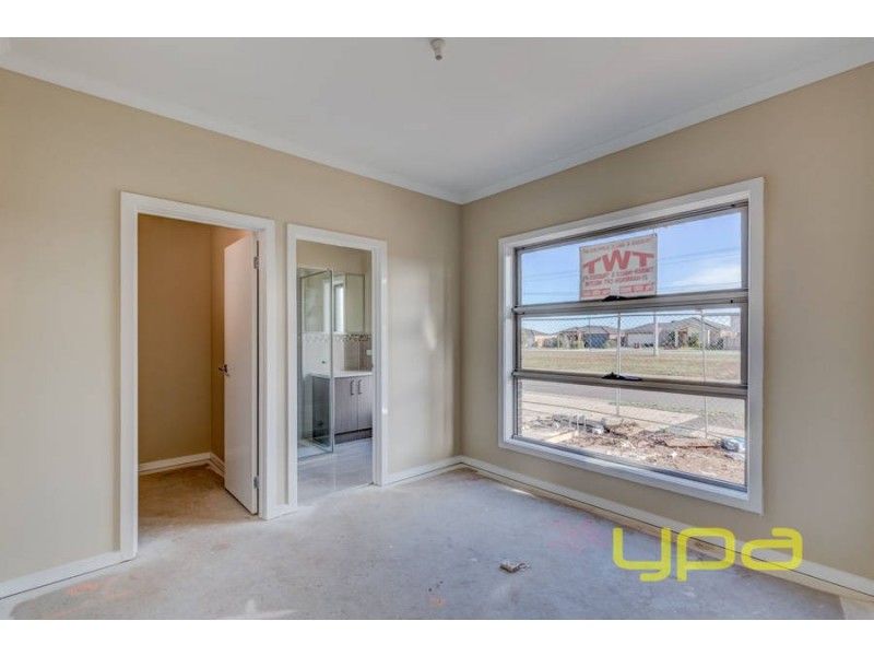 1/276 Bulmans Road, Melton West VIC 3337