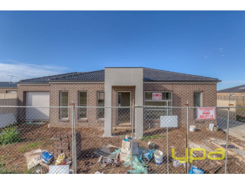 1/276 Bulmans Road, Melton West VIC 3337