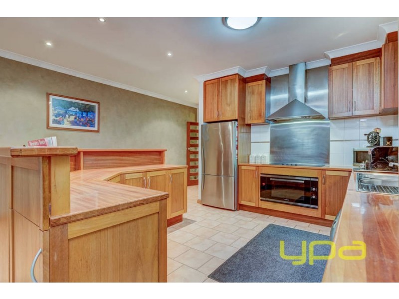 2/60 Hjorths Road, Toolern Vale VIC 3337